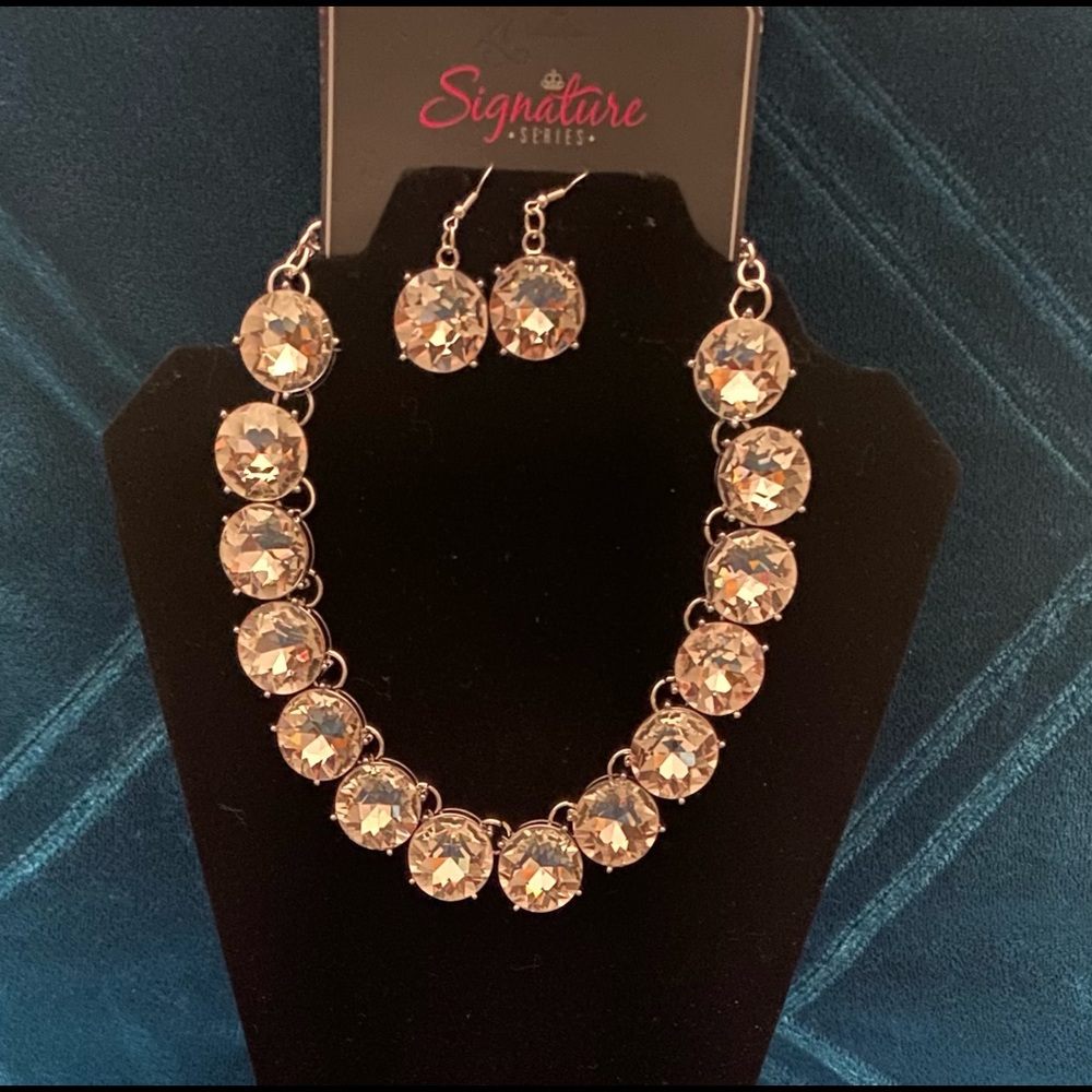 Paparazzi Signature Zi Line Collection Necklace